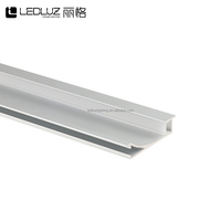 Plinthe encastrée en aluminium avec profil LED noir, barre lumineuse d'angle avec couvercle en polycarbonate givré, décoration murale d'escalier, plinthe