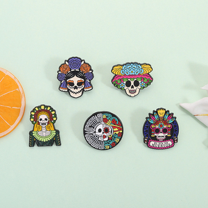 Giorno dello scheletro morto spilla con spilla in smalto Catrina Festival messicano distintivo accessori per gioielli regalo per amici all'ingrosso - Product Image 2