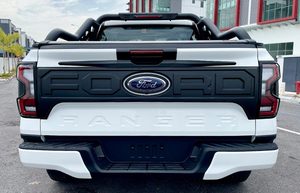 Ốp dán trang trí tay nắm cửa sau màu đen mờ cho xe FORD <span class=keywords><strong>RANGER</strong></span> 2022 2023 2024 <span class=keywords><strong>2025</strong></span> T9 <span class=keywords><strong>WILDTRAK</strong></span> - Product Image 3