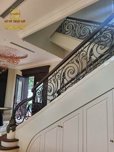 Rampe en fer forgé néoclassique moderne pour escalier intérieur, fournisseur de haute qualité, protection UV, résistant à la rouille - Product Image 2