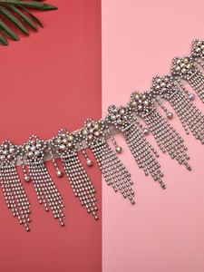 Accessori per Danza del Ventre Orientale, Cintura con Strass AB Argento e Fiori di Prugna, Frange per Ballerine del Ventre Adulte - Product Image 4