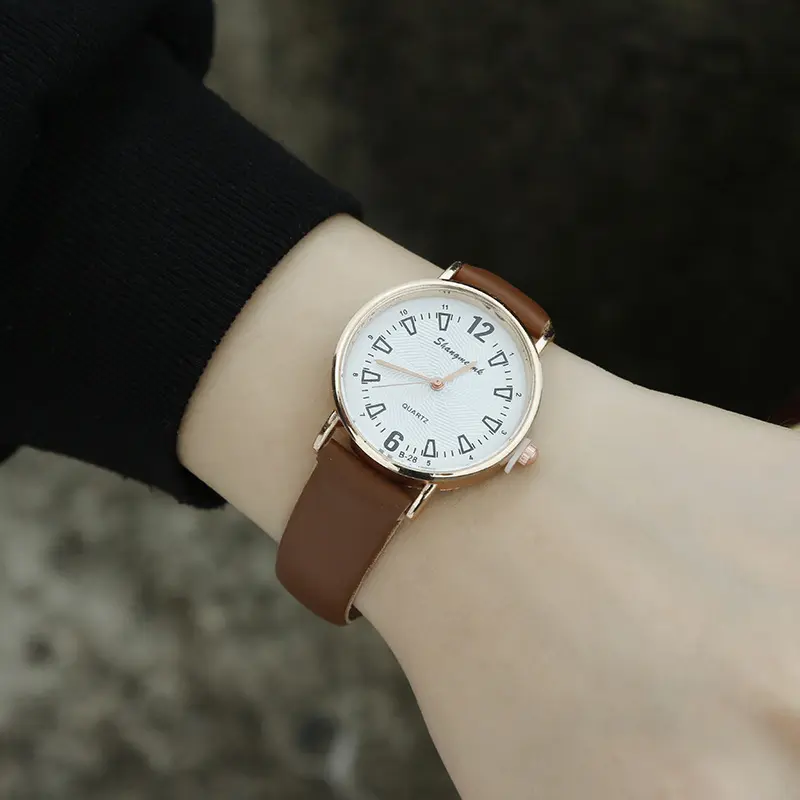 Новые водонепроницаемые женские часы, простые цифровые модные часы с ремешком, прямые продажи от производителя