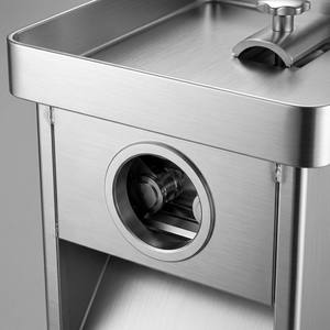 Cortadora Industrial Vertical de Carne Fresca de Acero Inoxidable con Juego de Cuchillas Removibles y Protector Cilíndrico para Carne de Res, Picanha y Pierna de Aves - Product Image 4