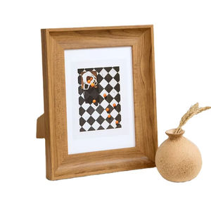 Manufacturer Well Made Simple Hung Wall Children Solid Wooden <b>Photo</b> <b>Frame</b> for Home Decor - Product Image 1