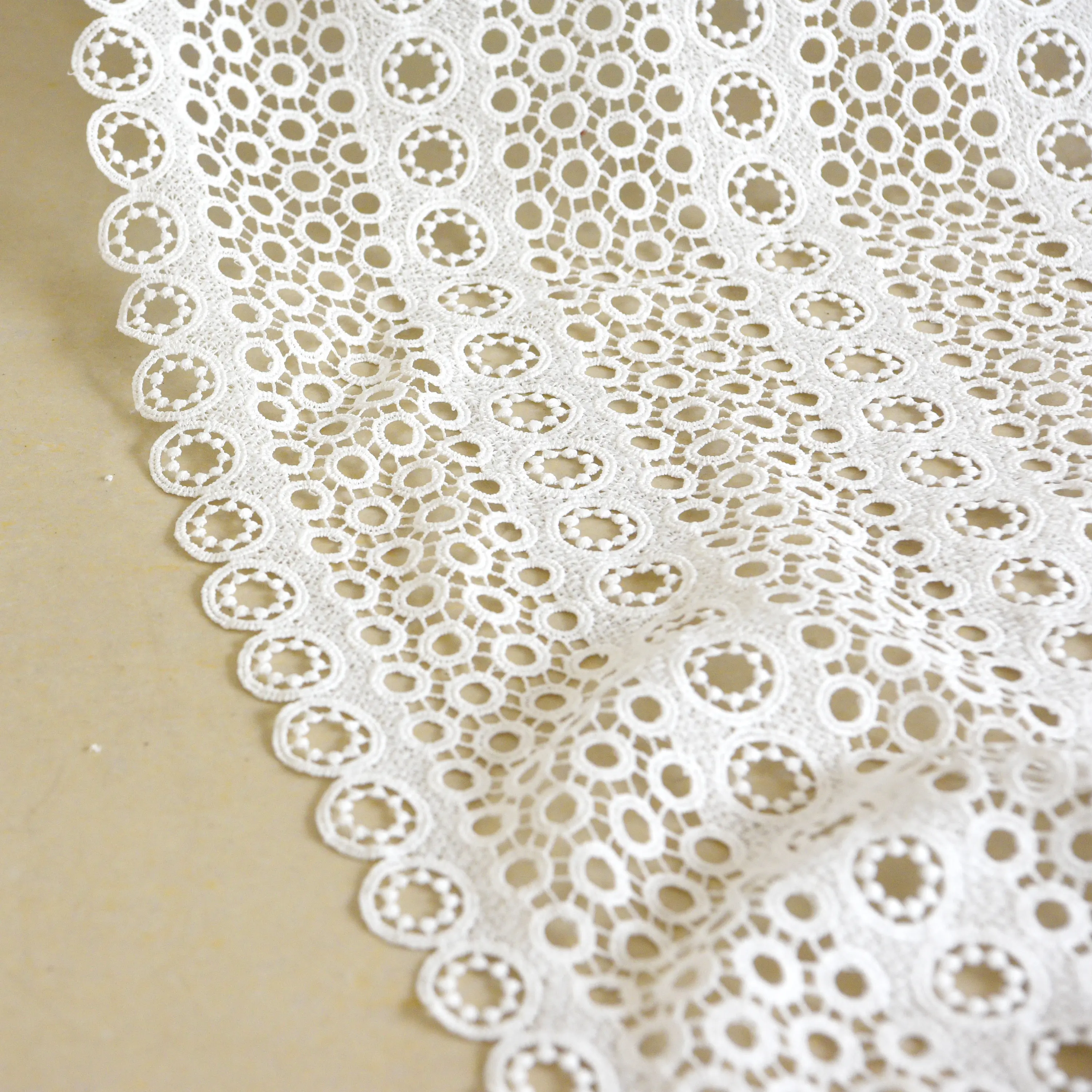 100% polyester robe de soirée de mariage africaine tissu Guipure brodé dentelle tissu