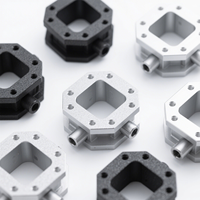 Fraisage et perçage CNC pour la fabrication de pièces en aluminium pour grands panneaux, avec plusieurs broches et un rendement élevé