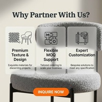 Tabourets de bar en cuir personnalisés par des experts, base en métal, chaises de bar pivotantes sur mesure pour centre de bien-être haut de gamme, zone de réception de spa