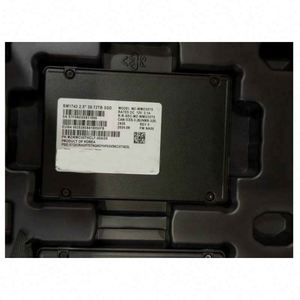 MZWM515THALC-00AGA 15.36 TB ตัวเลือกอันดับต้นๆ BM1733a PCIe Gen4 X4 V-NAND NVME SSD - Product Image 4