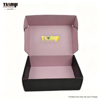 Boîte d'expédition pliante en carton ondulé personnalisée pour l'emballage de vêtements, de chaussures et de chapeaux avec impression CMYK et logo personnalisé