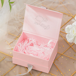 Emballage de boîte-cadeau d'anniversaire de la Saint-Valentin en gros de rouge à lèvres pour petite amie petit carton matériaux recyclés marque <span class=keywords><strong>Swarovski</strong></span> - Product Image 6