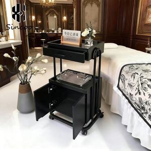 Carrito de Salón con Marco Metálico Estilo Europeo, Carrito de Belleza y Peluquería, Organizador de Almacenamiento con Estantes, Carrito Rodante para SPA con 4 Ruedas, Moderno para Sala de Estar - Product Image 3