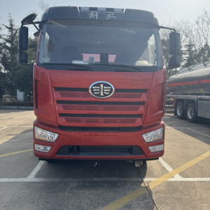 Camion-citerne à simple pont FAW J6F de Chine (15 m³ en acier au carbone/inox/aluminium Euro 6) |   Modèle d'exportation 150-250 ch, capacité de charge 10100 kg - Product Image 2