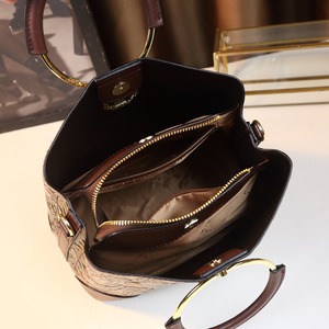 <span class=keywords><strong>Sac</strong></span> seau gravé à épaule unique pour femmes d'âge moyen rétro européennes et américaines - Product Image 2