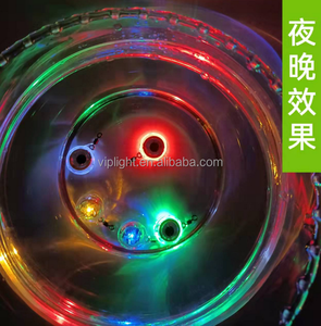 Lampe <span class=keywords><strong>LED</strong></span> de pêche sous-marine à prix réduit, lumière de leurre en forme <span class=keywords><strong>d</strong></span>'œil clignotante pour attirer les poissons en <span class=keywords><strong>eau</strong></span> profonde - Product Image 3