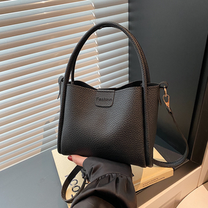 Sac à main pour femme, nouvelle collection printemps/été 2025, style niche, sac seau polyvalent, sac bandoulière - Product Image 4