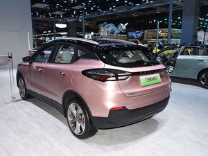 Pour Geely Geometry M6, véhicule électrique intelligent avec technologie de pointe, longue autonomie et intérieur spacieux, libérant de nouvelles aventures - Product Image 2