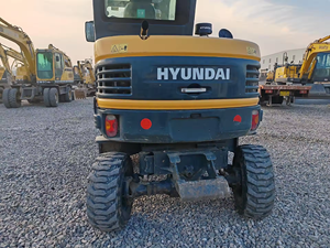 Excavadora Hyundai 60WVS Usada de 6 Toneladas a Bajo Precio, Mini Excavadora de Ruedas Original Hyundai 60WVS Usada en Venta de Segunda Mano - Product Image 3