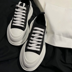 Baskets plateforme de luxe en toile pour couple, color block noir et blanc, style décontracté - Product Image 1