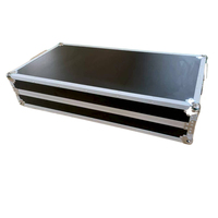 Table de DJ portable en aluminium pliable avec étui rigide et fermeture verrouillable pour événements et performances en direct