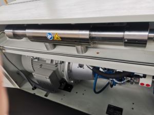 Pompa a getto d'acqua ad alta pressione con motore asincrono trifase, pompa a getto d'acqua CNC 500-3800 bar, pompa intensificatrice per idrogetto - Product Image 3