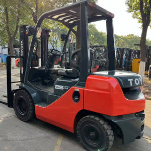 מלגזה דיזל משומשת מדגם טויוטה FD25, <span class=keywords><strong>2.5</strong></span> טון, ממקור יפני, מנוע, תיבת הילוכים ומשאבה יעילים במיוחד, מתאימה לבנייה, חקלאות ובנייה. - Product Image 1