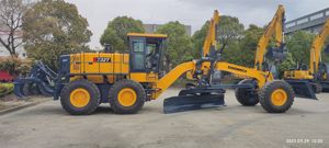 Motoniveladora de Alto Rendimiento de 320 CV para Minería, Diseñada para Estabilidad en Terrenos Accidentados - Product Image 4