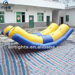 Jeu d'eau flottant d'été gonflable océan double teetertotter, double <span class=keywords><strong>bascule</strong></span> - Product Image 3