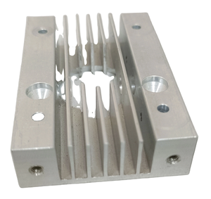 บล็อกยึดอะลูมิเนียมทรงสี่เหลี่ยมผลิตด้วยเครื่อง CNC, ชิ้นส่วนแผ่นยึดแบบเจาะรูหลายรูตามสั่ง - Product Image 3