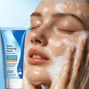 OEM Nettoyant Crème Hydratant Antimicrobien Purifiant en Profondeur et Séborégulateur Anti-Acné pour Femmes, à 4% de <span class=keywords><strong>Peroxyde</strong></span> de <span class=keywords><strong>Benzoyle</strong></span>, pour Peaux Grasses - Product Image 1