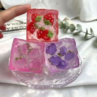 Accessoires fruités au design attrayant : Squishy Vaseline Cheese, Balle anti-stress compressible en huile de coco, Boîte mystère