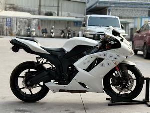 Motocicleta Deportiva <span class=keywords><strong>Kawasaki</strong></span> ZX636 Usada de <span class=keywords><strong>Segunda</strong></span> <span class=keywords><strong>Mano</strong></span>, 636cc, Gasolina, para Carreras Rápidas, para Adultos - Product Image 3