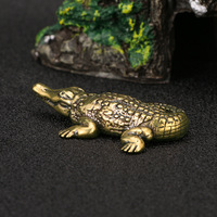 Artisanat en métal Bronze Statue de Crocodile décoration de la maison balançoire en cuivre