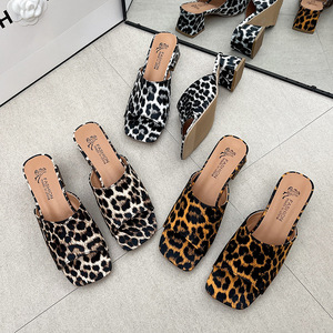 Sandalias Elegantes con Estampado de Leopardo y Tacón Medio Cuadrado para Mujer, Novedad de Verano, Talla 43 - Product Image 4