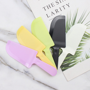 Disposable Plastic Teardrop Plate Cutlery Set For Party Serving Size 5 - Product Image 3