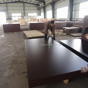 Contreplaqués à film noir les plus vendus, 12 plis, émission E2, pour usage intérieur - Product Image 1