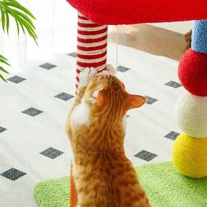 Lussuoso e Moderno Gioco per Gatti a Piattaforma Salterina con Cartoni Animati, Struttura Multifunzionale per Arrampicata e Toelettatura delle Unghie, in Tessuto Peluche Resistente - Product Image 5