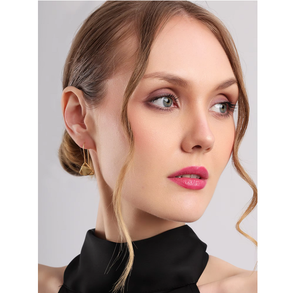 Modernos Pendientes de Aro Dobles Triangulares en Oro Cepillado, Geométricos, Minimalistas, Ligeros y Elegantes para Mujer - Product Image 6
