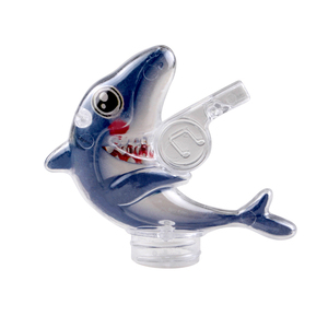 Chine vente en gros nouveau produit Offre Spéciale très drôle pas cher en vrac petits jouets en plastique requin <span class=keywords><strong>poisson</strong></span> sifflet jouet promotionnel pour tube de bonbons - Product Image 4