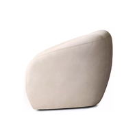 Fauteuil individuel élégant en cuir rembourré pour salon, avec dossier enveloppant, mobilier d'intérieur, coussin moelleux pour villa et maison