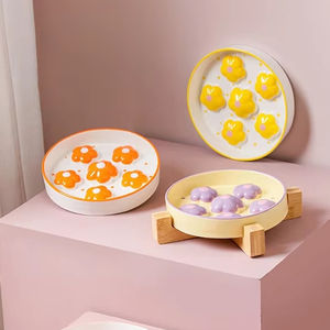 Tigelas para Animais de Estimação Jiale Modernas de Cerâmica Pintadas à Mão com Padrão Floral, Formato Arredondado, Suporte de Bambu, para Cães e Gatos, Comedouro Lento, Duráveis, Atacado - Product Image 1