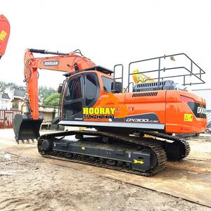 Excavadora Usada en Venta, Doosan DX300LC-9C de 30 Toneladas, Modelo 2018, Motor de 151KW, Excelente Estado de Funcionamiento, Origen Japón - Product Image 1