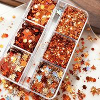 Boîte de 6 compartiments de paillettes pour ongles en forme de feuille d'érable d'automne, sequins hexagonaux holographiques orange-brun, décorations saisonnières pour nail art