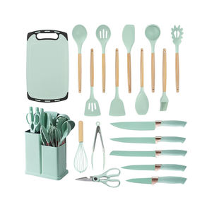 Ensemble de 19 ustensiles de cuisine en silicone avec manches en bois – Vente en gros - Product Image 1
