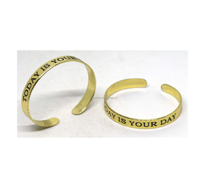 Cadeaux de Nouvel An 2025 pour la famille, bracelet vibrant fait main, cadeau pour homme, bijoux hip hop géométriques, bijoux avec revêtement laqué - Product Image 5