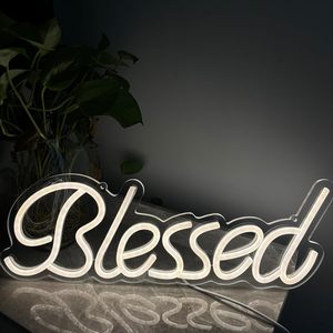 Enseigne néon personnalisée « Blessed » – Décoration murale, cadeaux de mariage, enseignes LED pour Thanksgiving, décoration murale à suspendre, cadeau de pendaison de crémaillère - Product Image 1