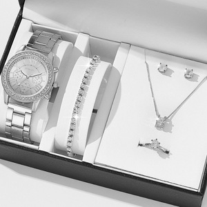 مجموعة هدايا فاخرة من آي ستابرومو، طقم أنيق من 5 قطع يشمل خاتم وأقراط وسوار وقلادة وساعة بتصميم الفراشة - Product Image 6