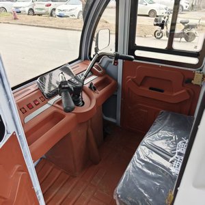 Diseño Estable de 3 Ruedas + Caja de Carga Reforzada = Seguridad y Durabilidad sin Compromisos para Entregas Diarias Motor de 50-100KW 30kWh - Product Image 6