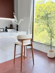 Sgabello da Bar Moderno in <span class=keywords><strong>Ferro</strong></span> con Struttura in <span class=keywords><strong>Legno</strong></span> e Seduta in Tessuto, Durevole ed Ecologico per Ristoranti e Hotel - Product Image 3