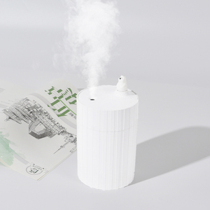 Pengharum Ruangan Mini Lucu <span class=keywords><strong>Portable</strong></span>, Pelembap Udara Ultrasonik Kecil untuk Kamar Tidur, Humidifier Mini <span class=keywords><strong>Portable</strong></span> - Product Image 1