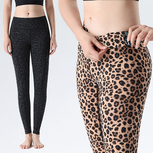 Fitness Sports Yoga Wear High Quality Customized Solid <b>Color</b> High Waist Fitness <b>Tight</b> Yoga Wear Sets - Product Image 6